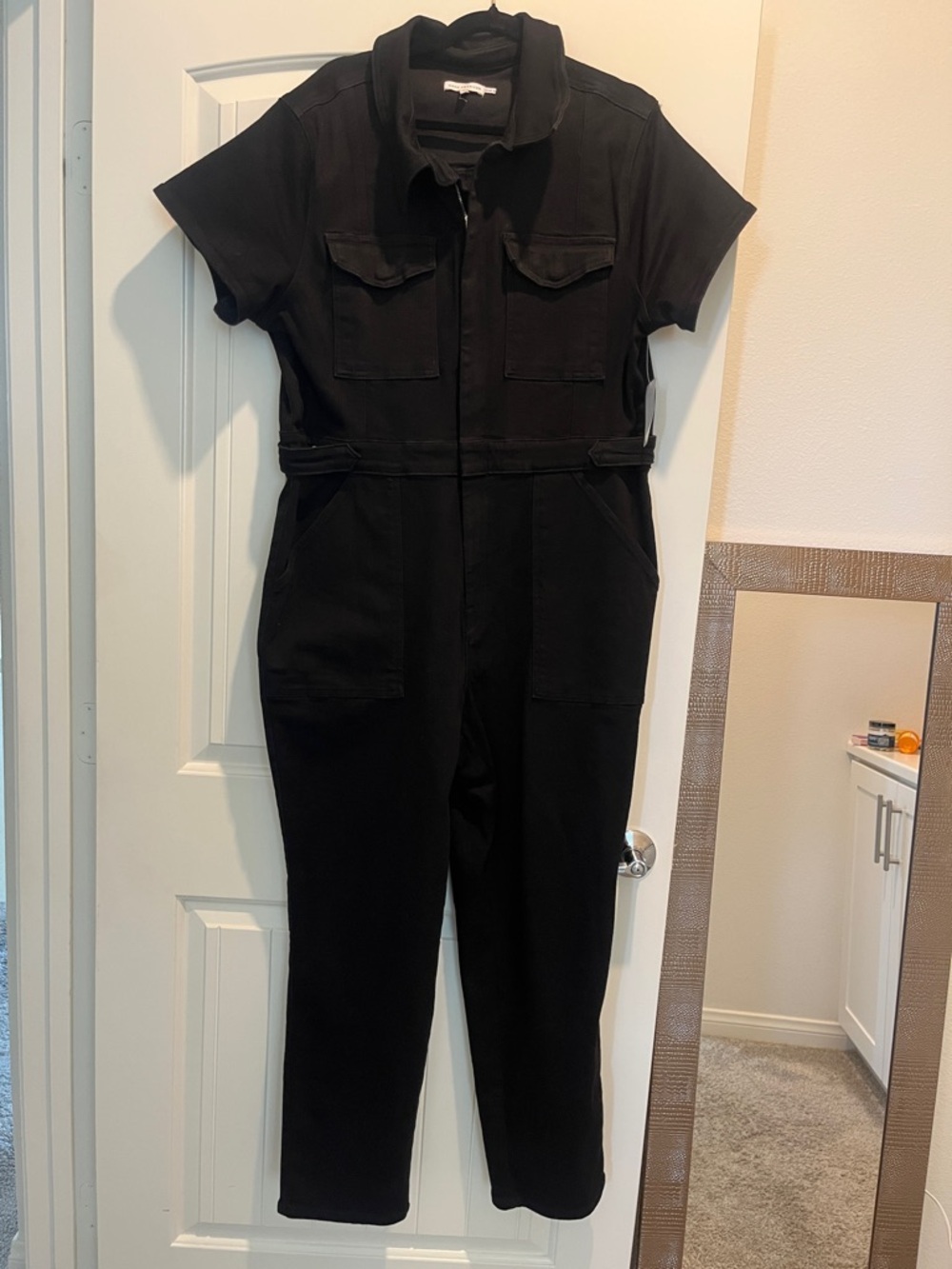 Good American Black Women’s Short-Sleeve Utility Jumpsuit